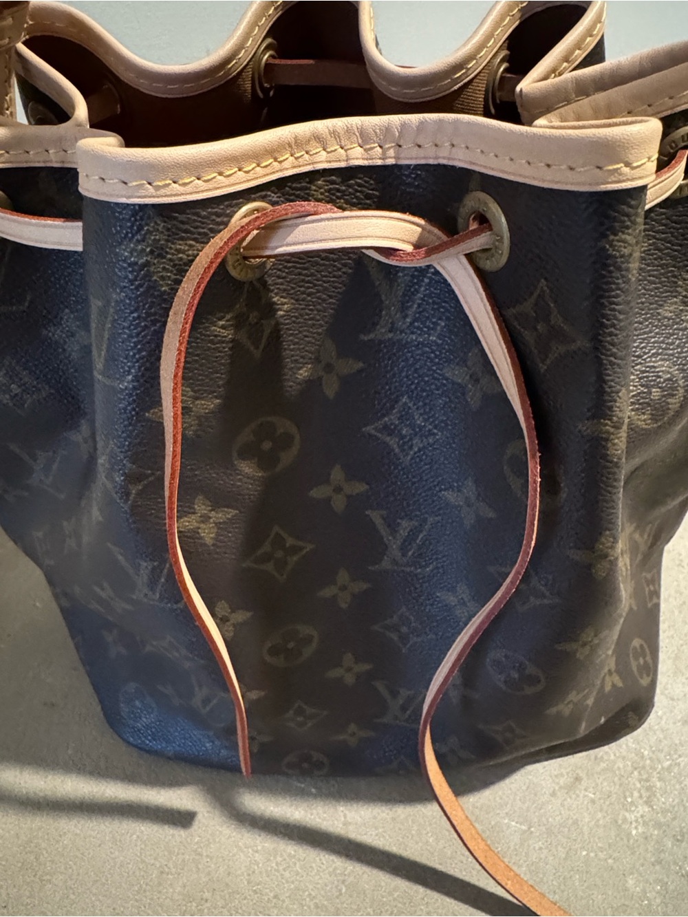 Louis Vuitton Monogram Petit Noe Bucket Bag - Picture 6 of 15